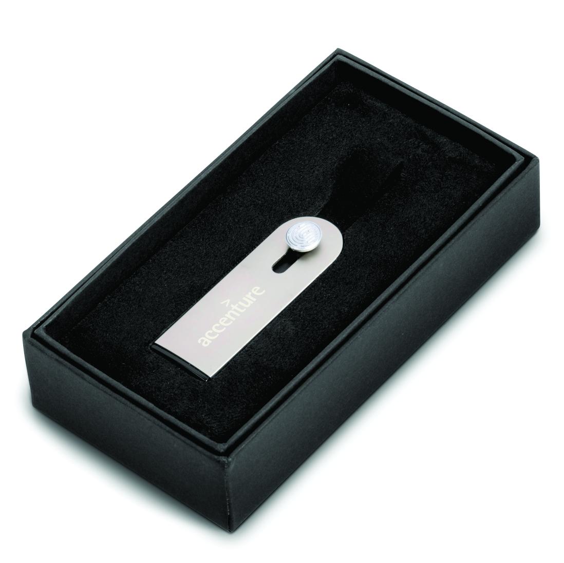 Alex Varga Kolzak 16gb Usb Memory Stick