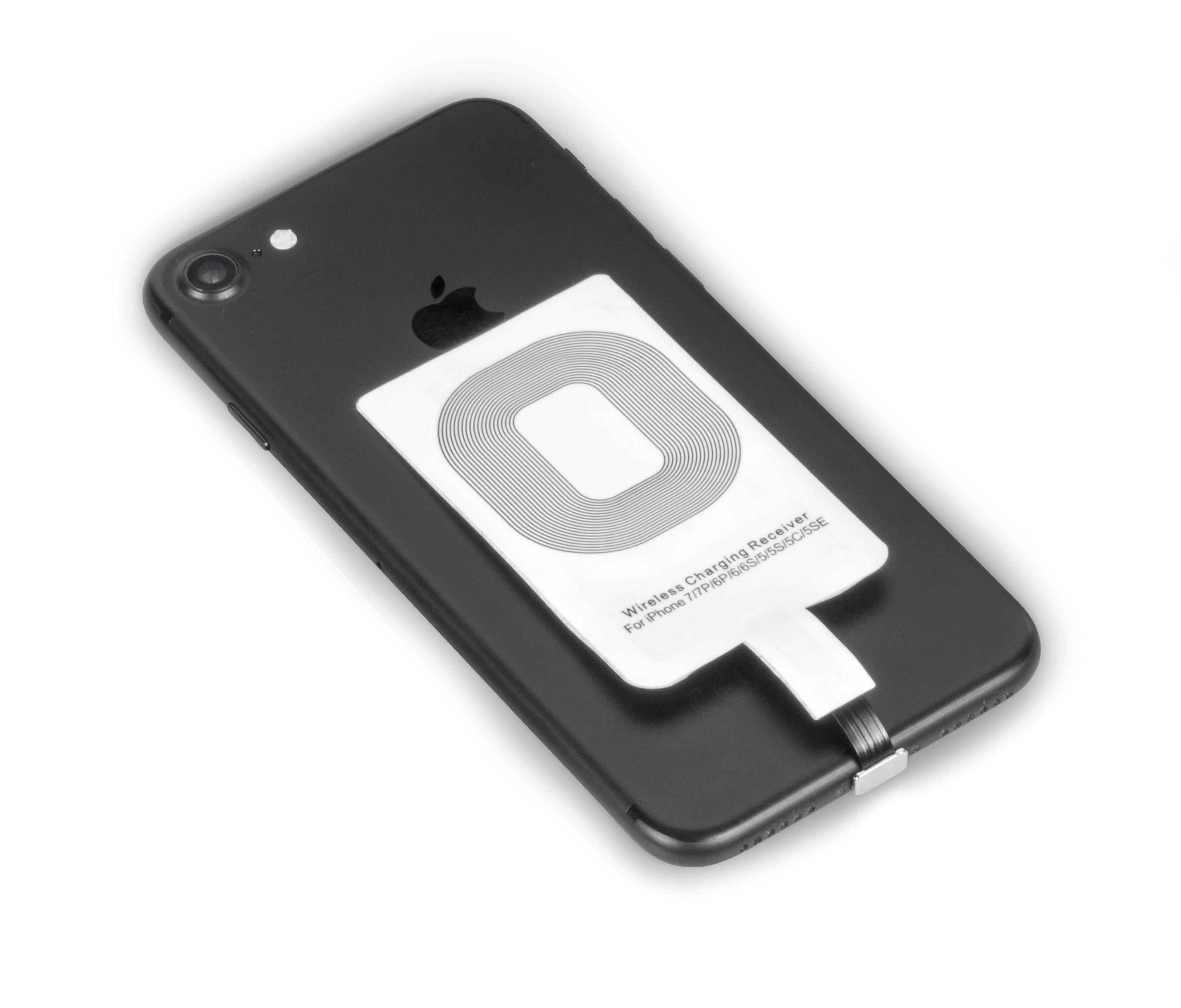 Quantum Qi Wireless Charger And Usb Hub